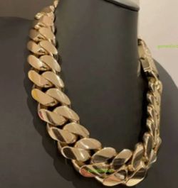 CUBAN LINK CHAIN