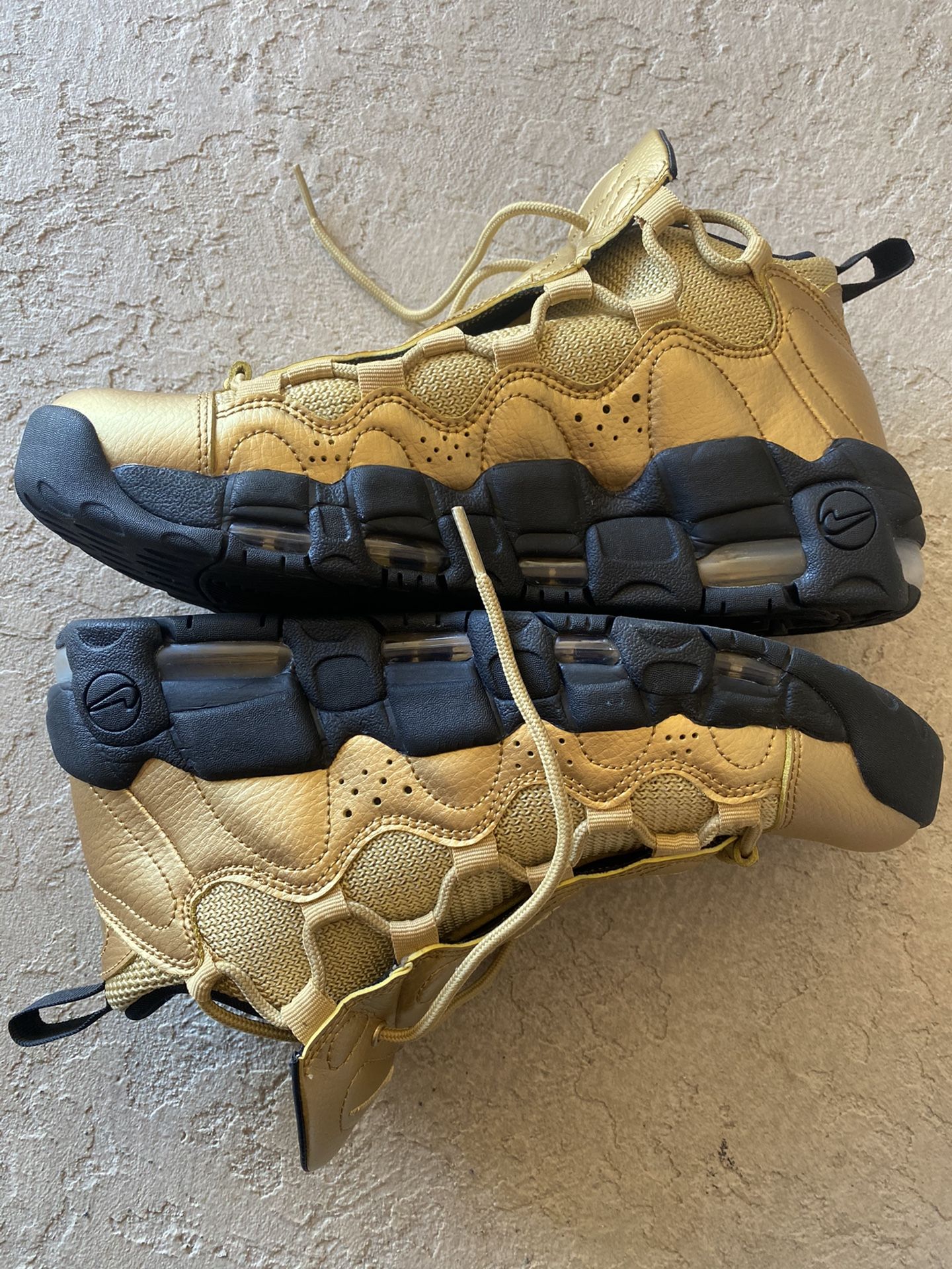 nike air more money metallic gold size