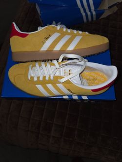 Adidas Golf Gazelle shoes
