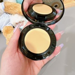 Bobbi Brown SKIN MOISTURE COMPACT FOUNDATION/NWB