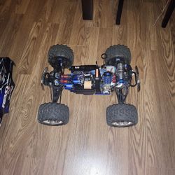 Traxxas Revo 3.3