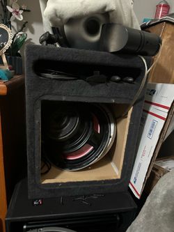 Kicker L7 12” Subwoofer Box