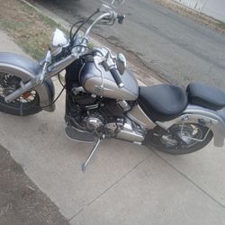 Yamaha Vstar 2009 650