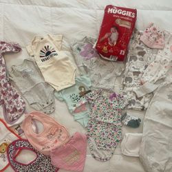 Baby Girl Baby Clothes Lot 