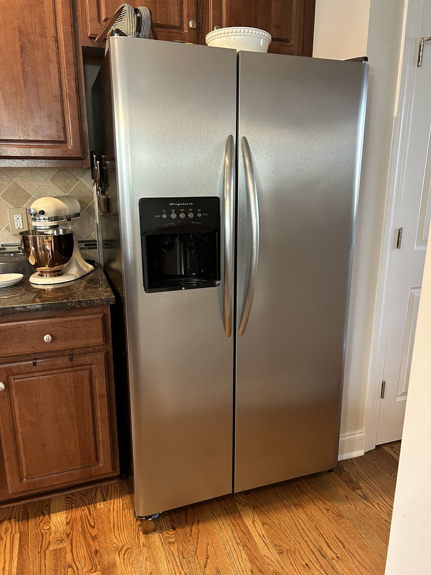 Frigidaire Refrigerator