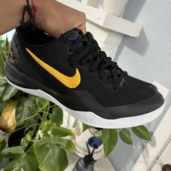 Nike Kobe 8 lakers size 8