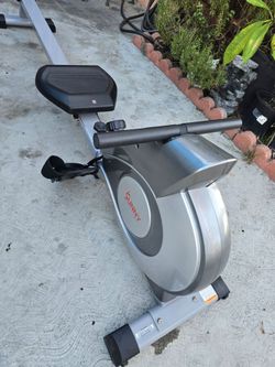 Sunny Health & Fitness Rowing Machine