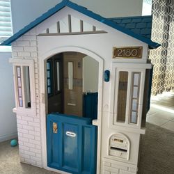 Kids Playhouse