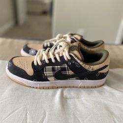 Nike SB Dunk Low Travis Scott Shoes (Size 9.5)