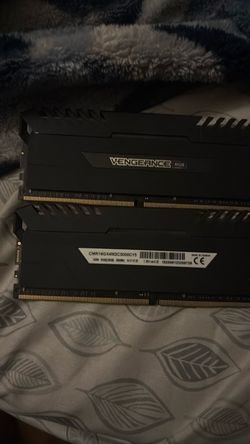 ddr4 Ram 32gb (8g each stick) 3000
