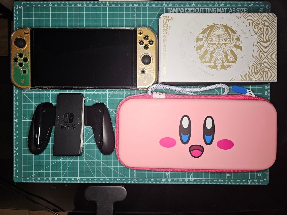 Nintendo Switch (OLED Model) The Legend of Zelda: Tears of the Kingdom Edition - Used.
