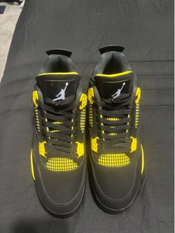 Jordan 4 Yellow Thunders
