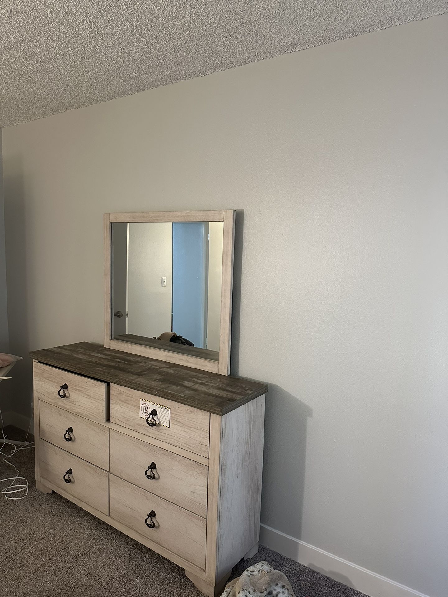 Dresser W Mirror