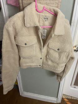 CUTE CROP SWEATER FROM “Q”