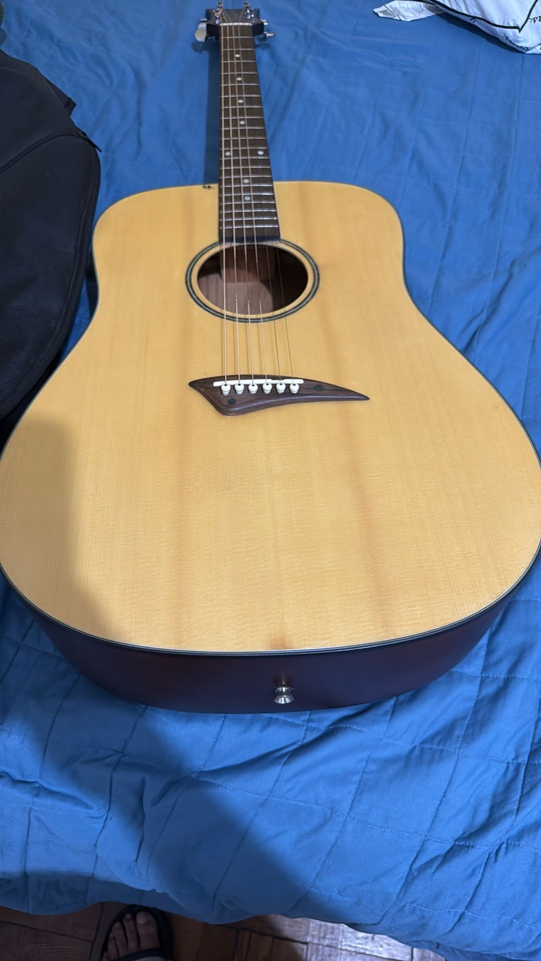 Guitar Playmate