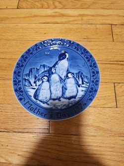 Mother's Day Blue Plate 1974