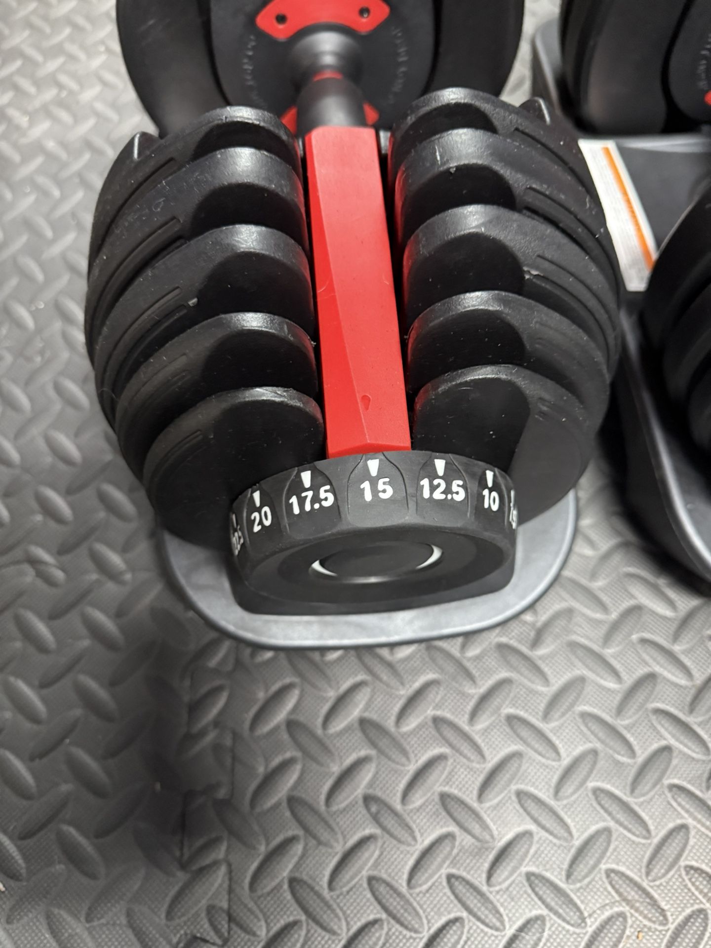 As adjustable Dumbbells 5-52/5 Pounds Unbranded