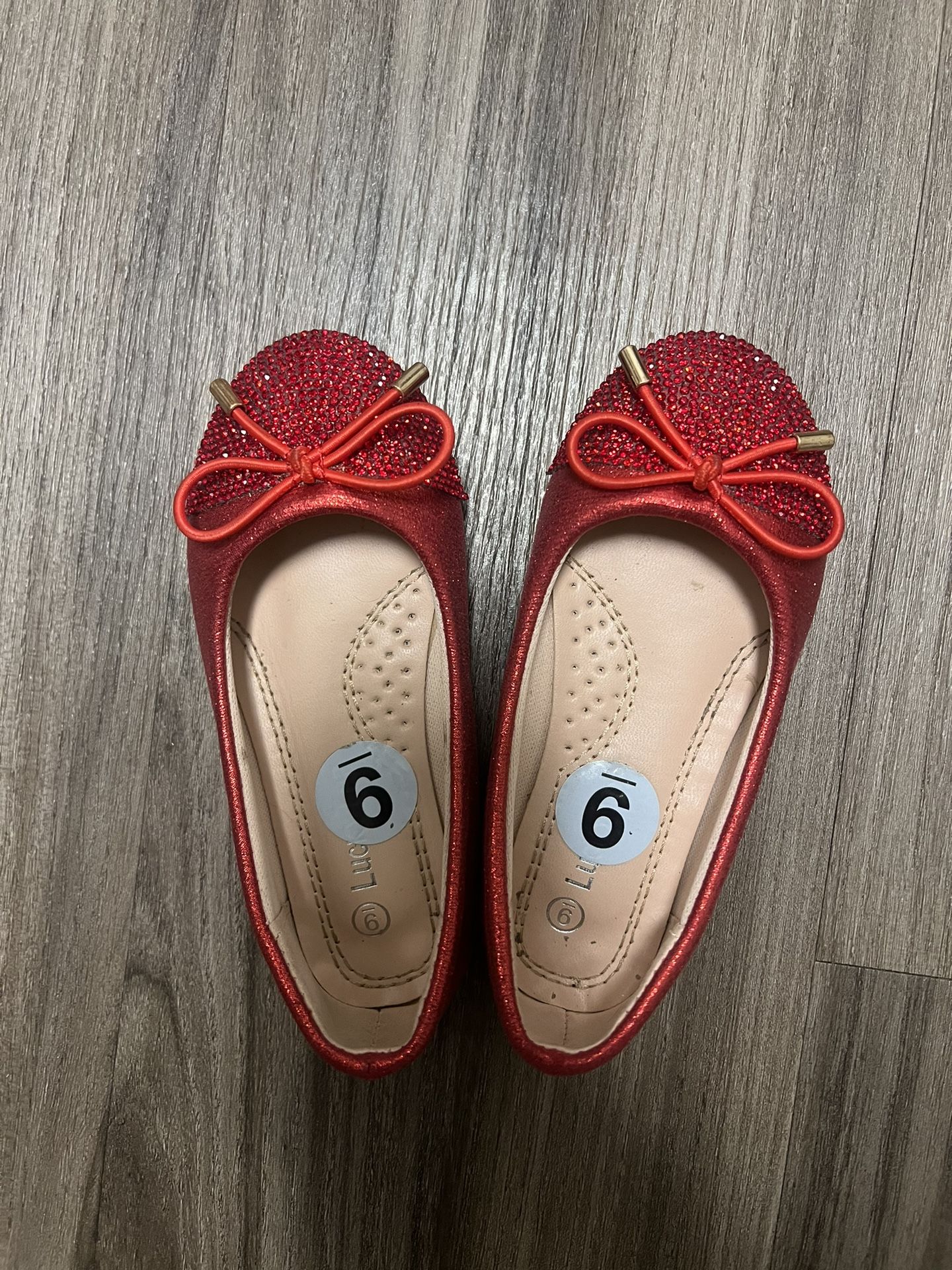 Red Flats/sandals Girls/toddlers