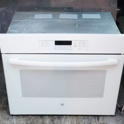 OVEN RANGE 240V BUILT IN OVEN EXCELLENT CONDITION 
