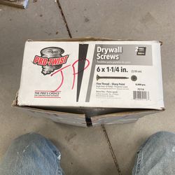 Drywall Screws 6x1 1/4  8000 PCs.