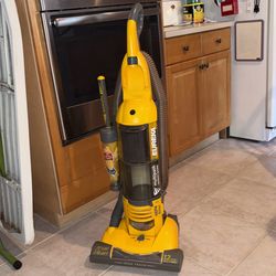 Eureka bagless multipath vacuum