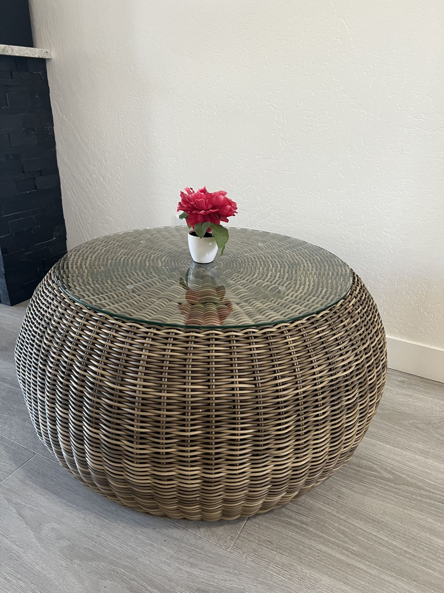 Rattan Round Coffee Table 