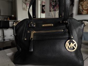 Michael Kors Leather Bag 