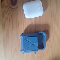 Airpods 2nd Gen W/case