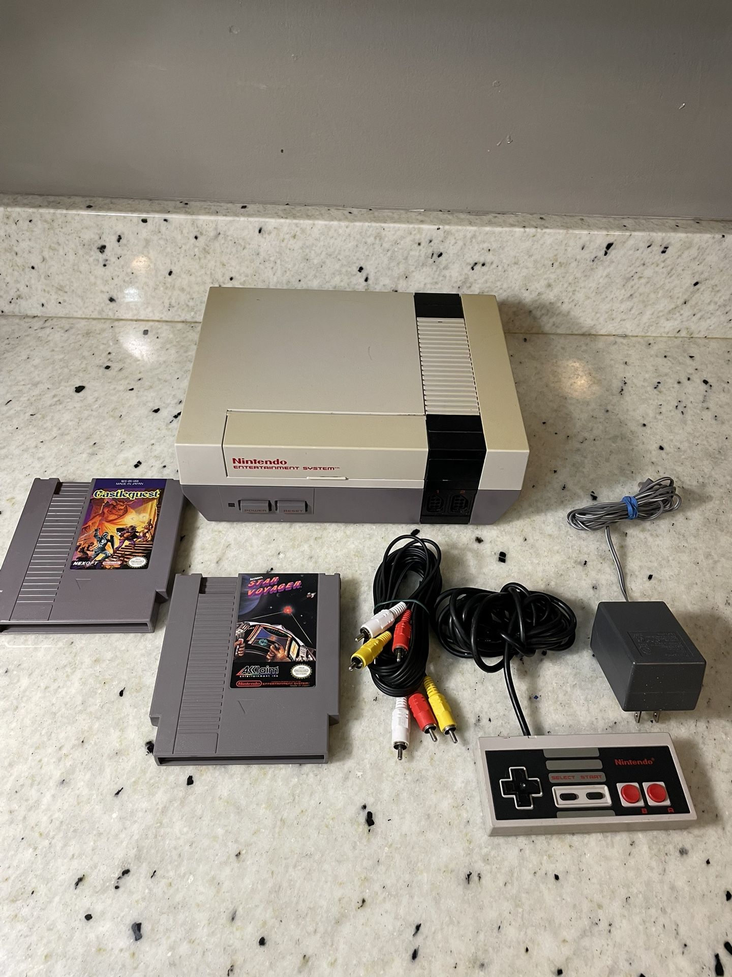 Nintendo Entertainment System (NES) Console Bundle – Tested & Working