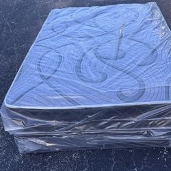 NEW QUEEN REGULAR  MATTRESS AND BOX SPRING-2pcs
