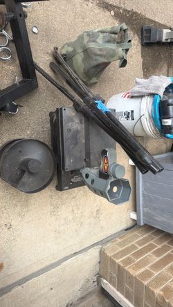Pitching machine