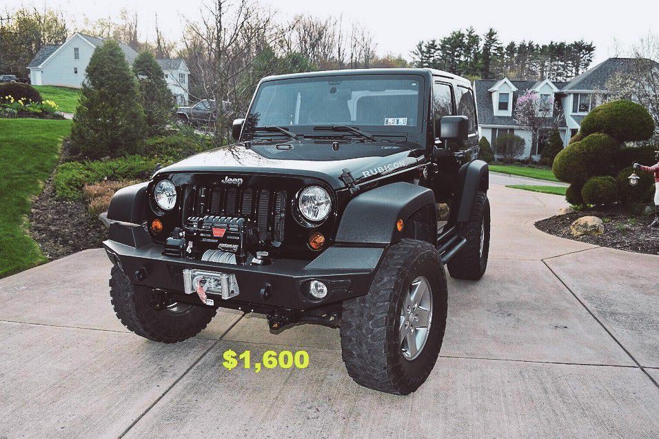 
✔SELLING MY 2 ᴏ 1 ᴏ Jeep WrangIer✔