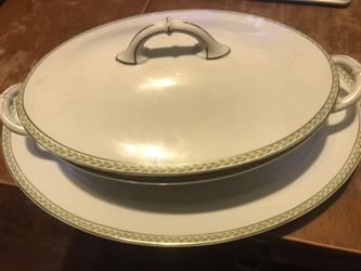 Heinrich H&C Selb Bavaria vegetable bowl/cover and platter