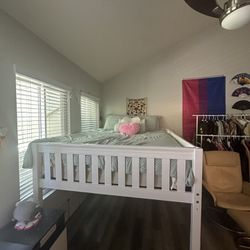 Queen Size Bunk Bed 