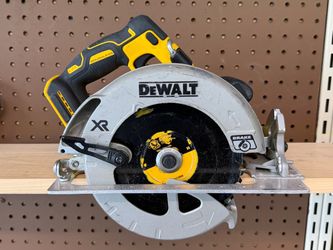 DeWalt DCS570B 20V 7-1/4 Circular Saw
