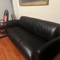 standard 3-seat black leather sofa