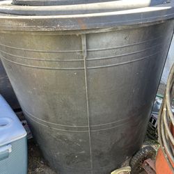 250 gallons water container