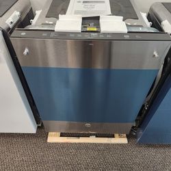 24 in. Top Control Built-In Tall Tub Dishwasher in Fingerprint Resistant Stainless with Dry Boost, 3rd Rack, and 47dBA