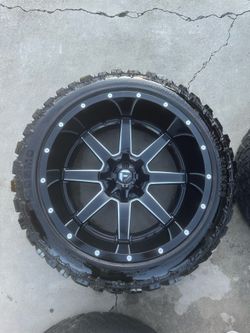 22x12 Fuel Mavericks