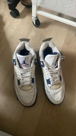 Jordan 4s