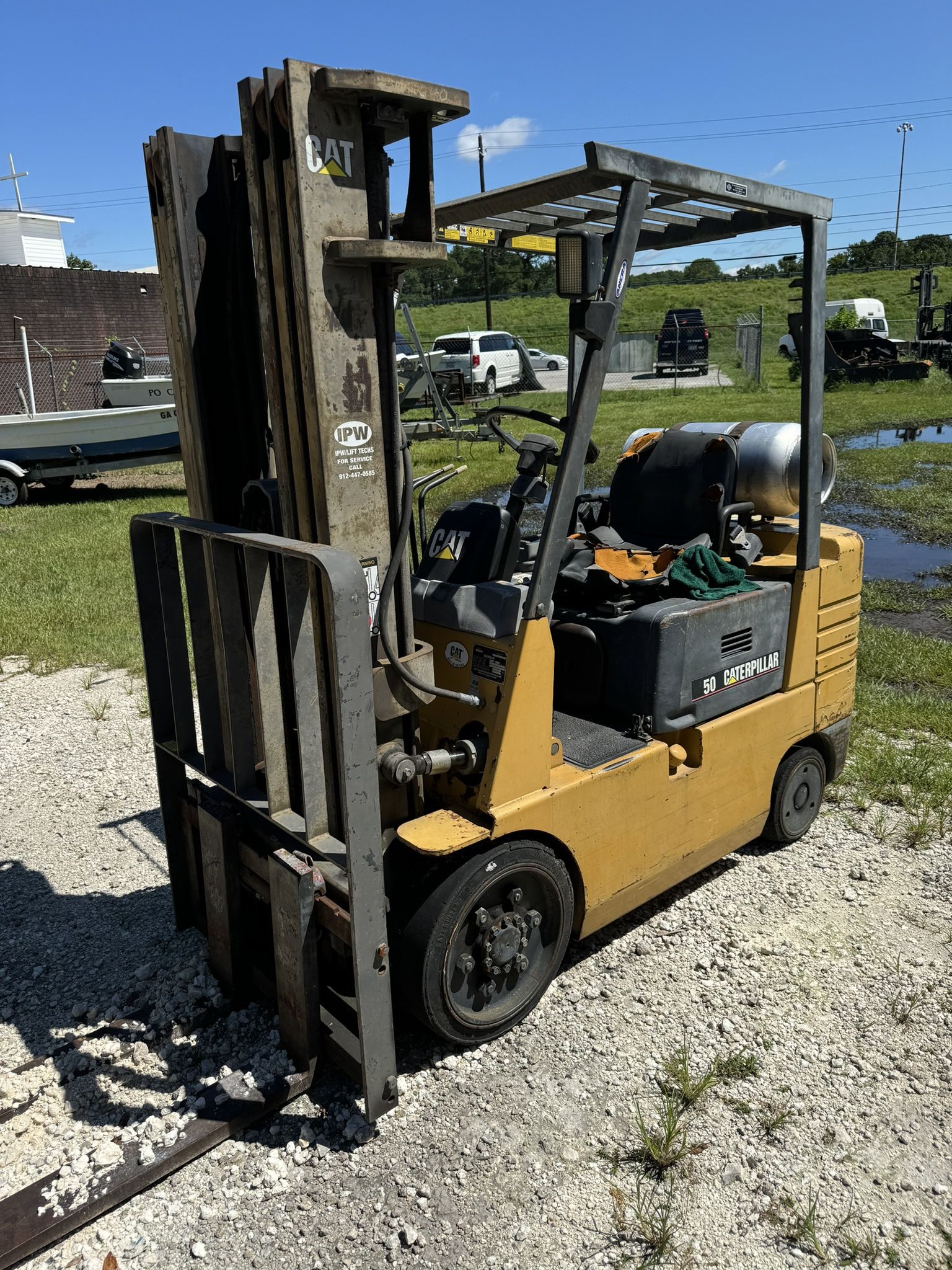 Caterpillar Forklift