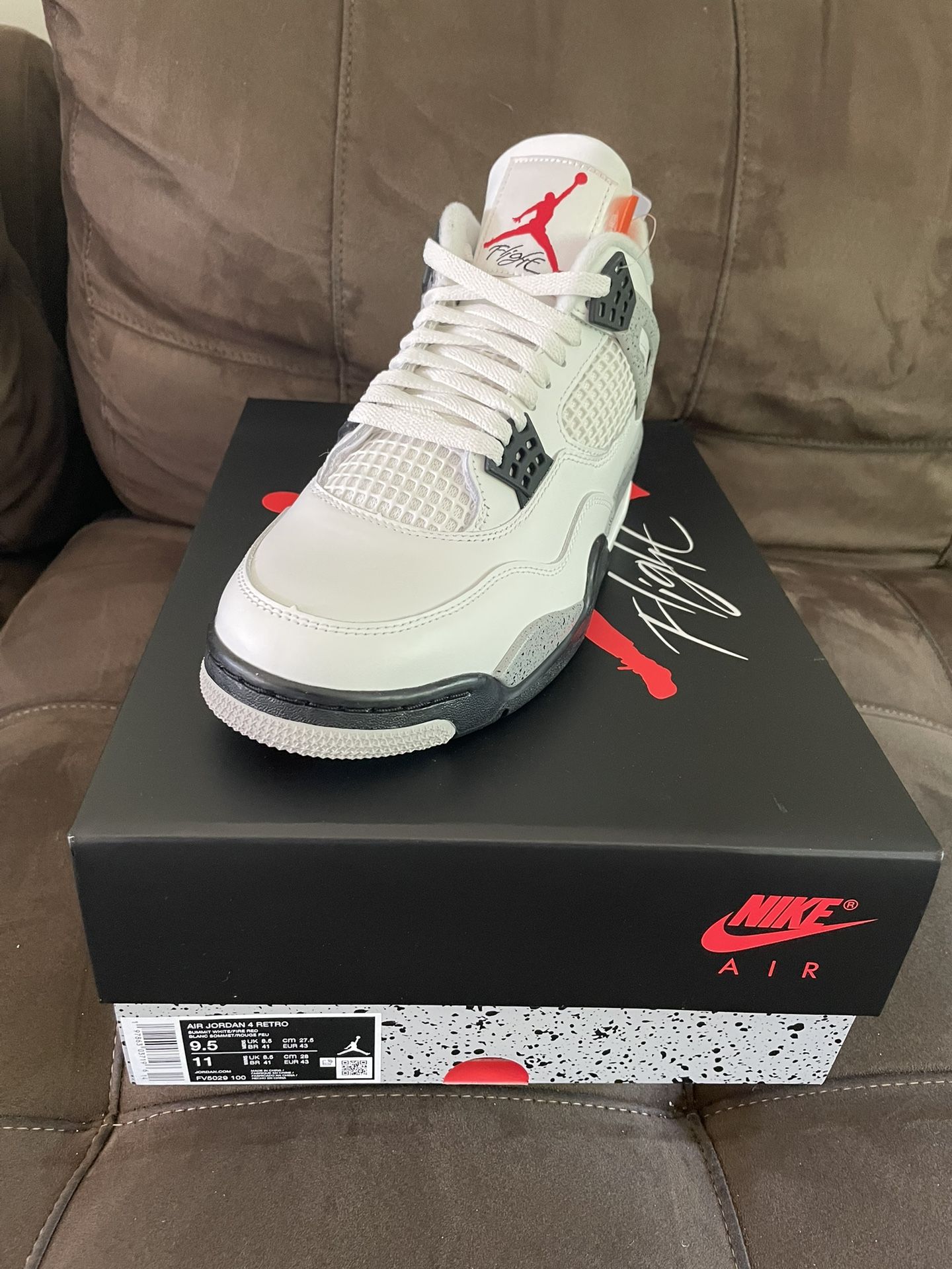 Jordan 4 Retro
