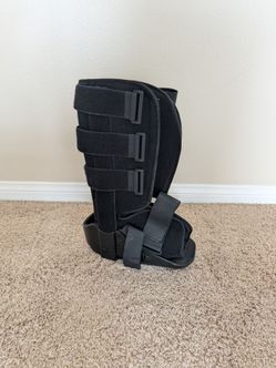 Black Universal Walking Boot