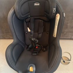 Chicco NextFit Sport Convertible Car Seat – Black/Black