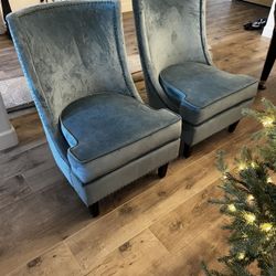 2 Velvet armchairs 