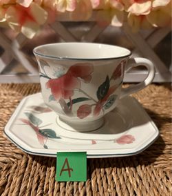 Tea Cup and Saucer Sets