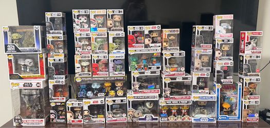 StarWars,Avengers, Sanrio, etc. 42 FUNKO POPS!