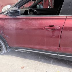 2021 Nissan Kicks SR left front door SHELL