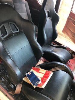 2 Honda seats