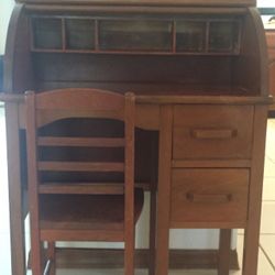 Vintage Antique child’s roll top desk with chair